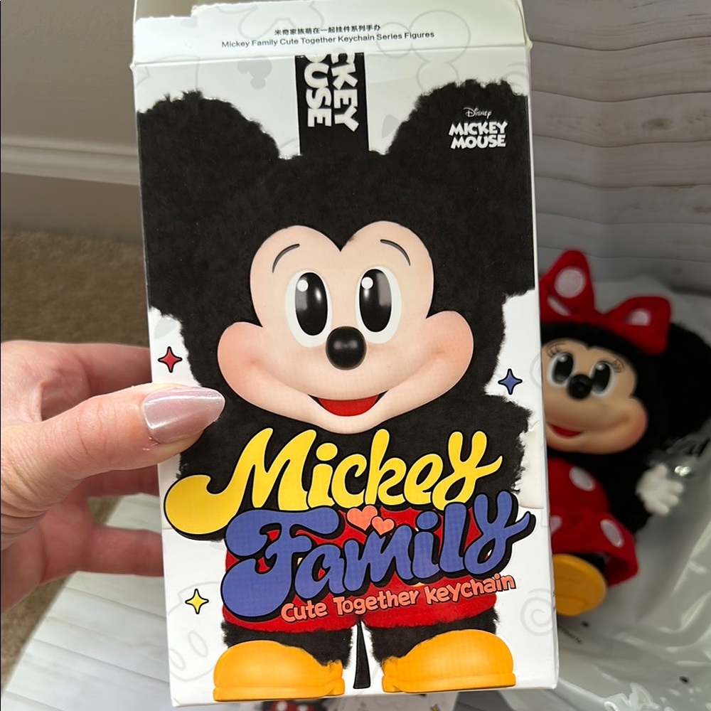 Mickey Family Pop Mart Minnie Mouse
Plush Keychain - Picture 4 of 5